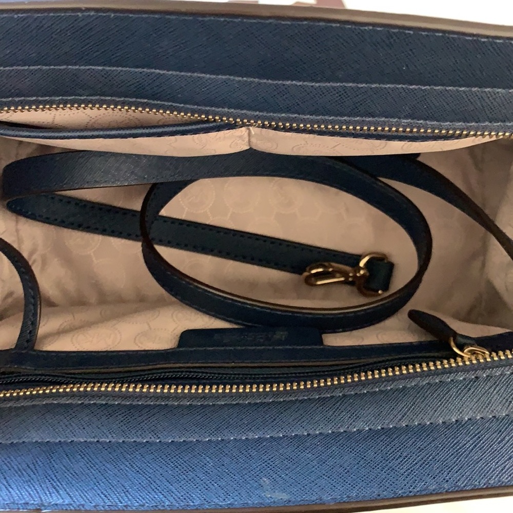 Michael Kors Selma - Picture 10 of 14